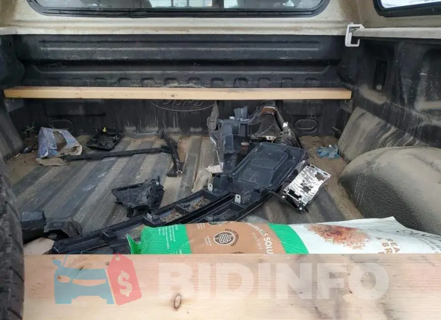 1FTFX1E45KFA84632 Photo# 12