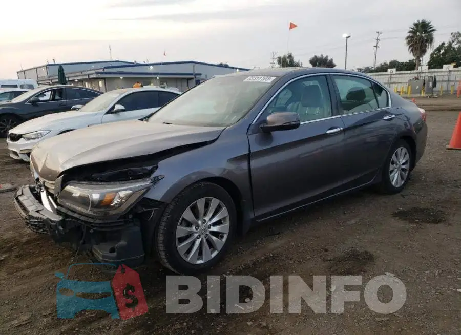 1HGCR2F83FA160275 Photo# 1