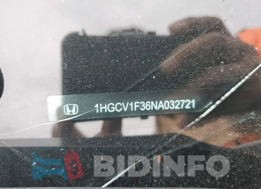 1HGCV1F36NA032721 Photo# 12