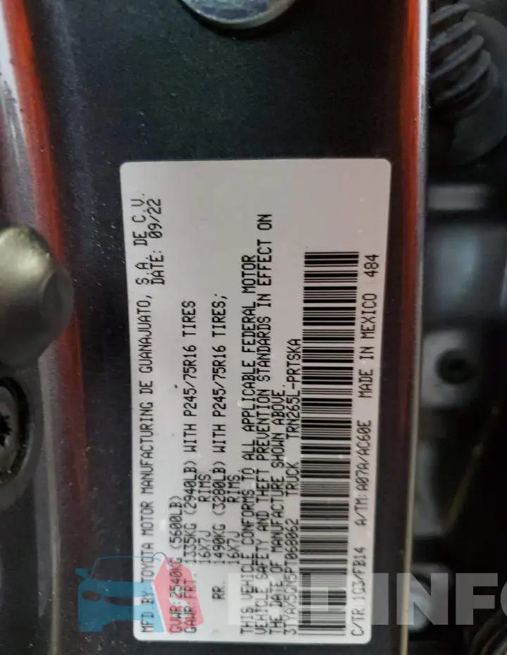 3TYAX5GN5PT068062 Photo# 12