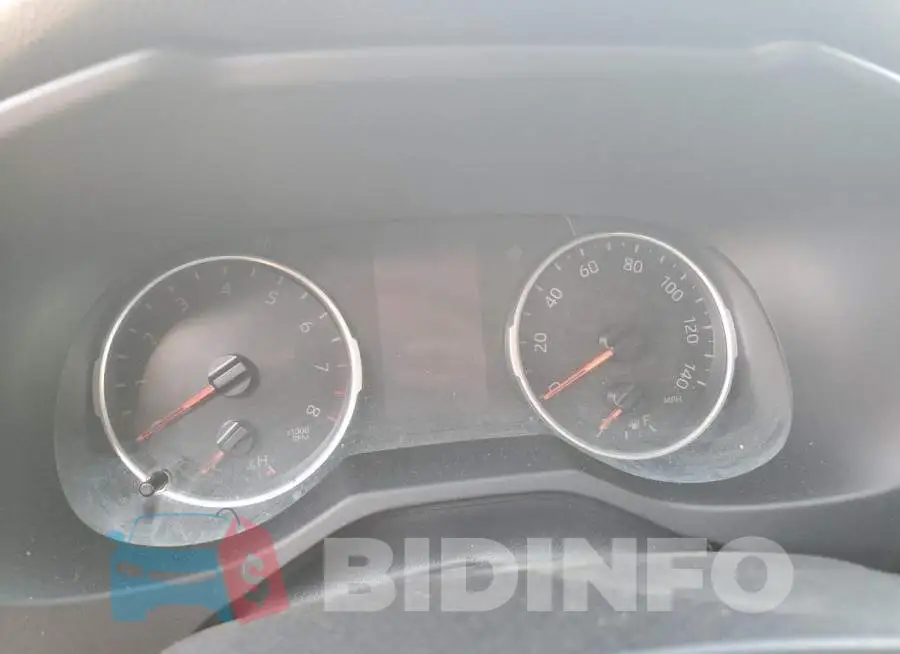 JTMF1RFV5KD040617 Photo# 9