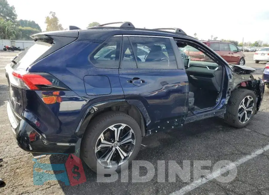 JTMFB3FV4MD032165 Photo# 3