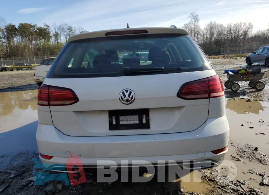3VW117AU5JM752848 Photo# 6