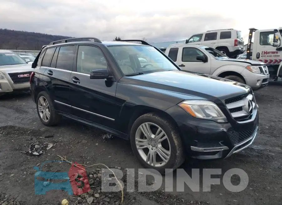 WDCGG8JB7FG357064 Photo# 4