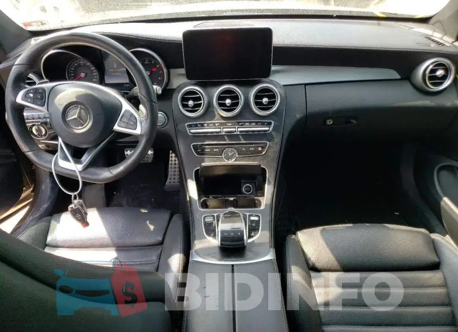 WDDWJ4JBXHF329754 Photo# 10