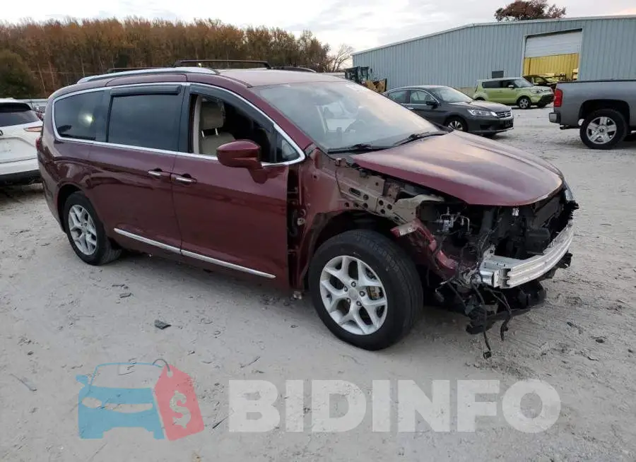 2C4RC1EG6HR833233 Photo# 4