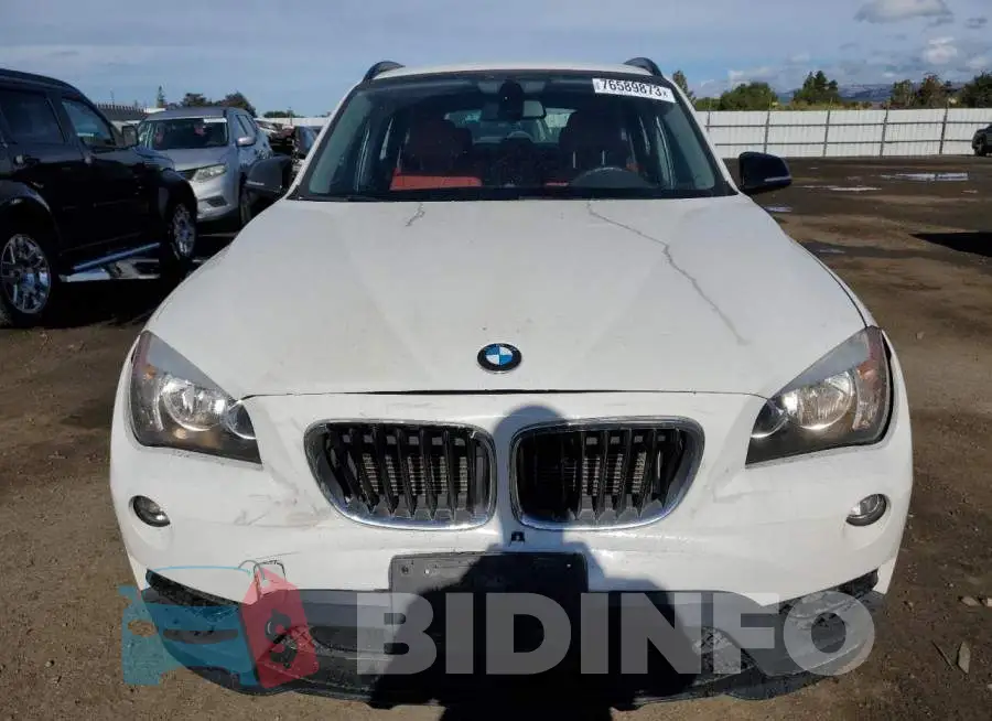 WBAVM1C54FV318218 Photo# 5