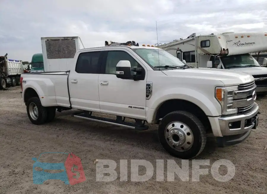 1FT8W4DT1KEC39592 Photo# 4