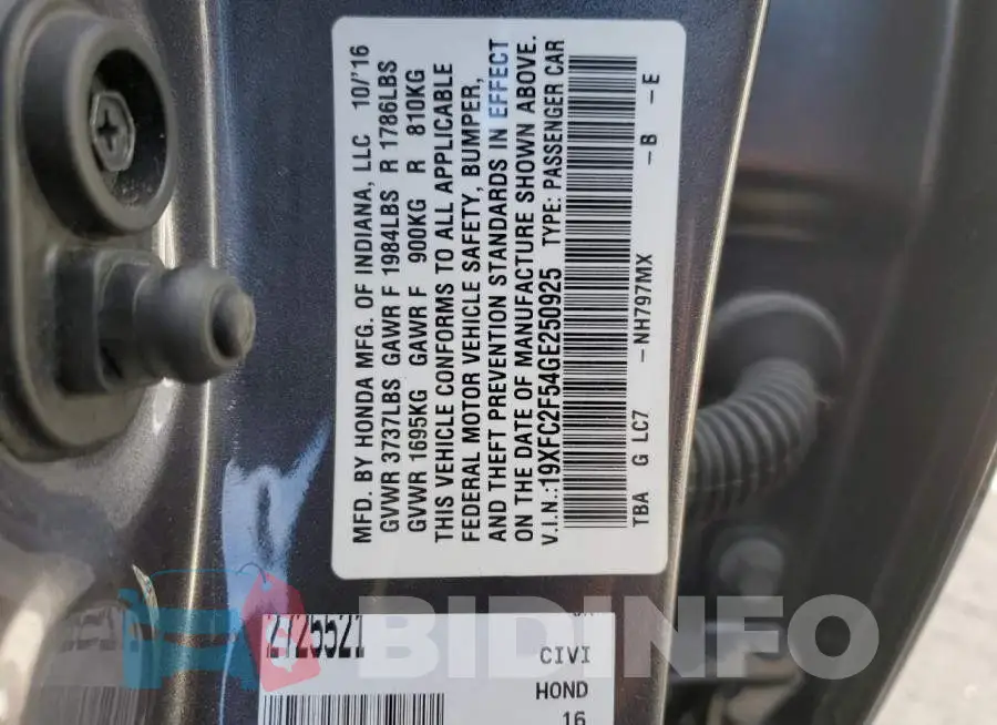 19XFC2F54GE250925 Photo# 12
