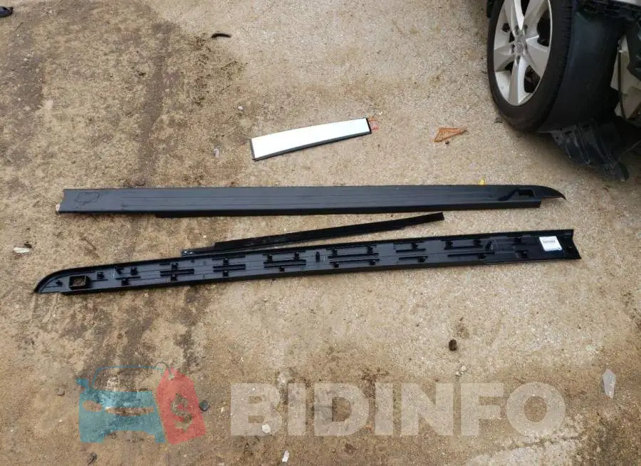 1C6SRFHT7PN611194 Photo# 12