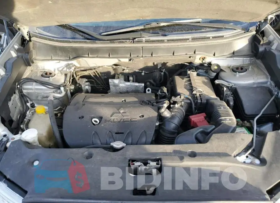 4A4AP3AUXFE008565 Photo# 12