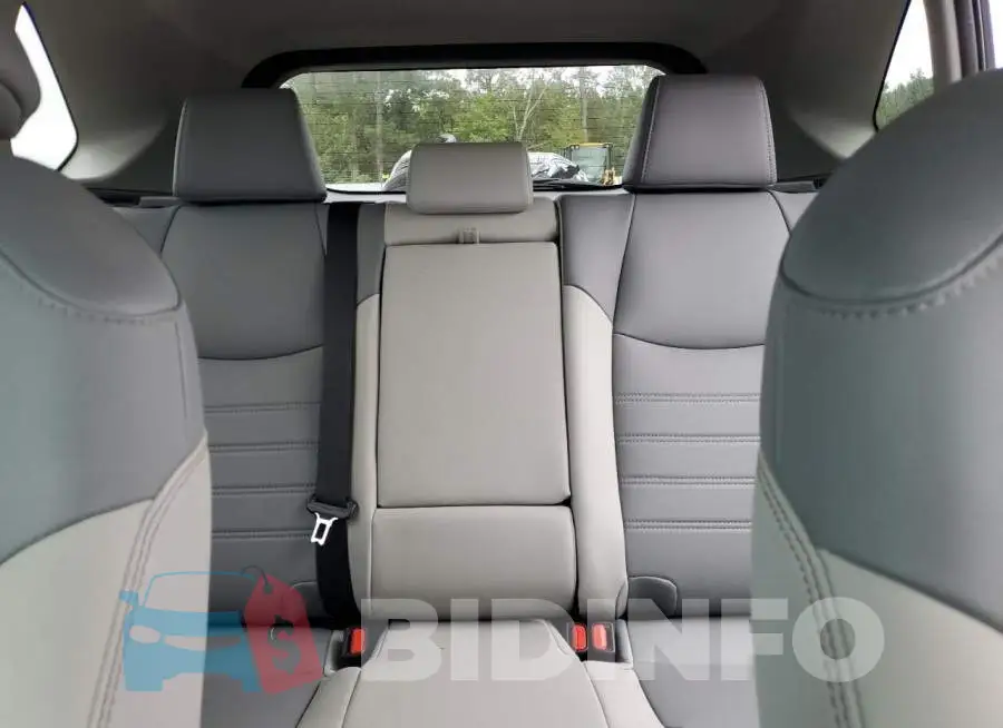 2T3C1RFV6MC142535 Photo# 10