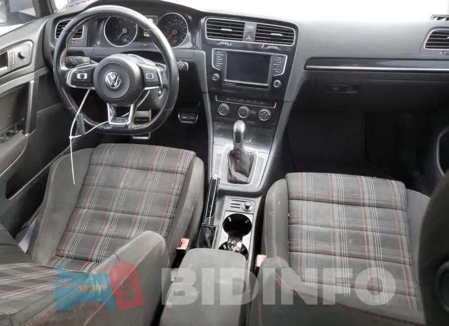 3VW4T7AU6GM018123 Photo# 8