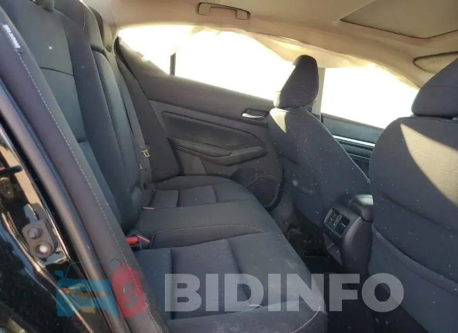 1N4BL4DV8KC129236 Photo# 10