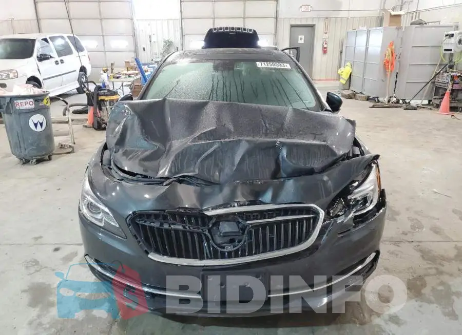 1G4ZR5SS8HU188663 Photo# 5