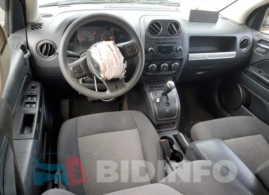 1C4NJCBA0HD146493 Photo# 8