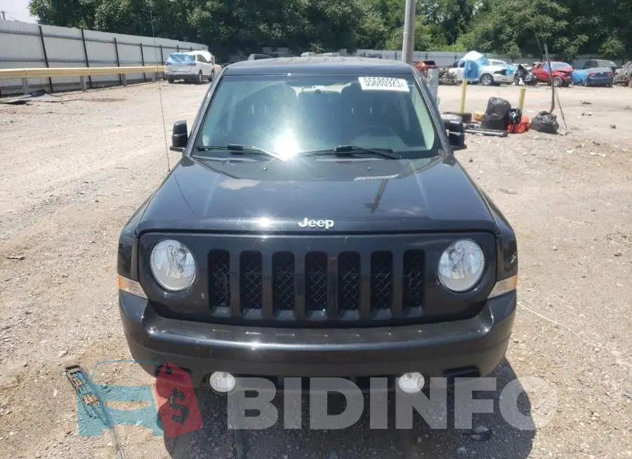 1C4NJPFB8GD678213 Photo# 5