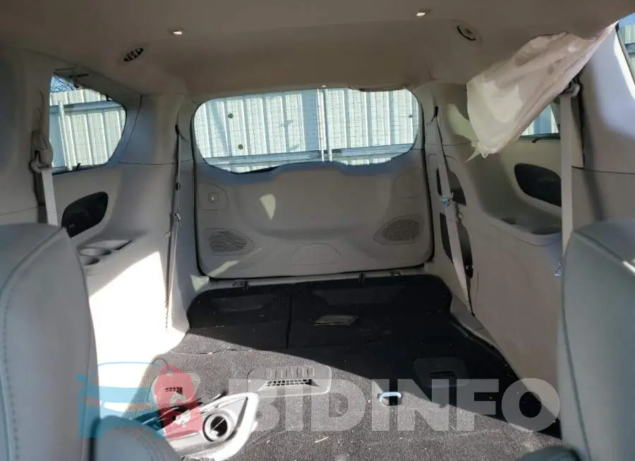 2C4RC1EG5HR798314 Photo# 10