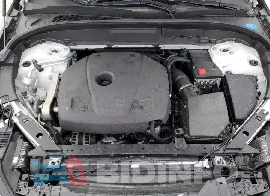 YV4102DK3M1828648 Photo# 12