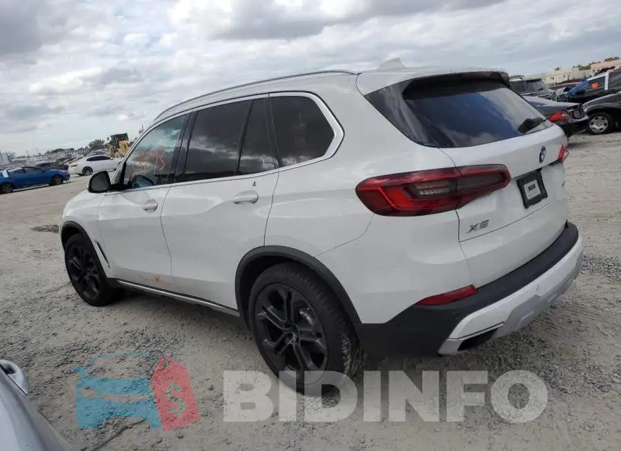 5UXCR6C5XKLL51799 Photo# 2