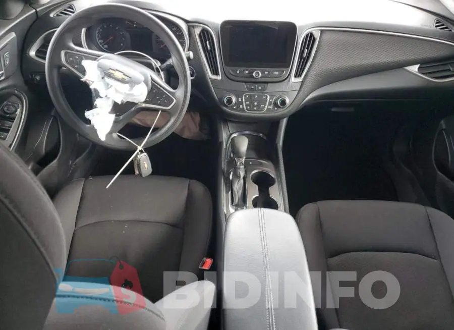 1G1ZD5ST2NF135512 Photo# 8