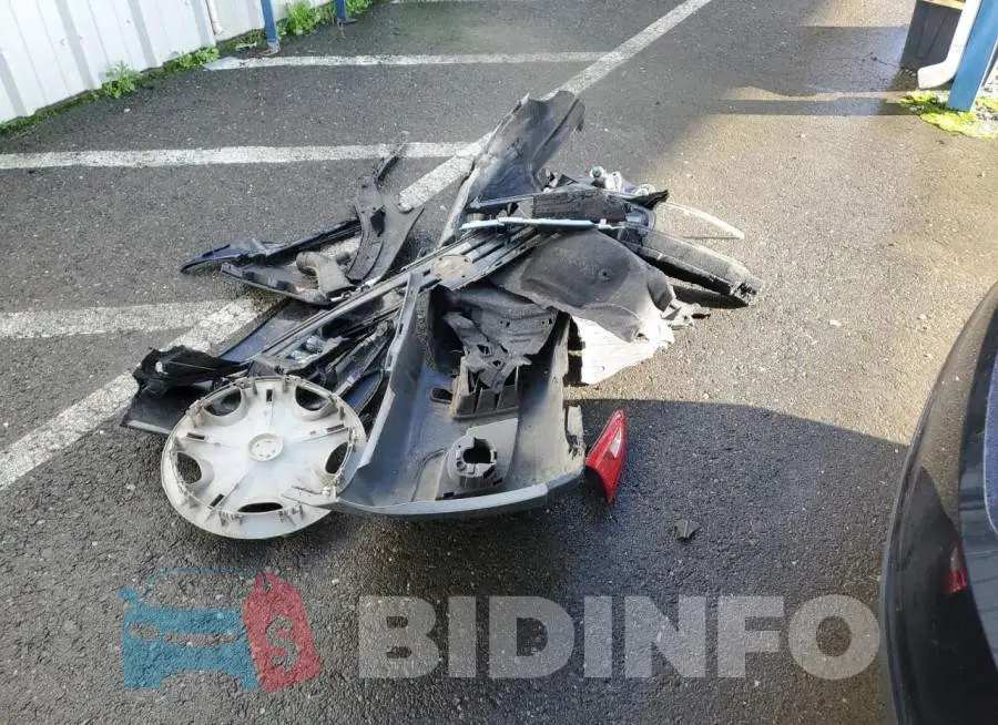 1G1ZD5ST2PF186043 Photo# 12