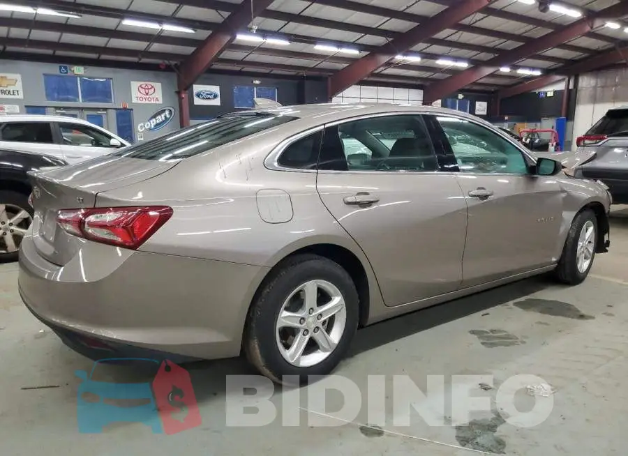 1G1ZD5ST4NF142574 Photo# 3