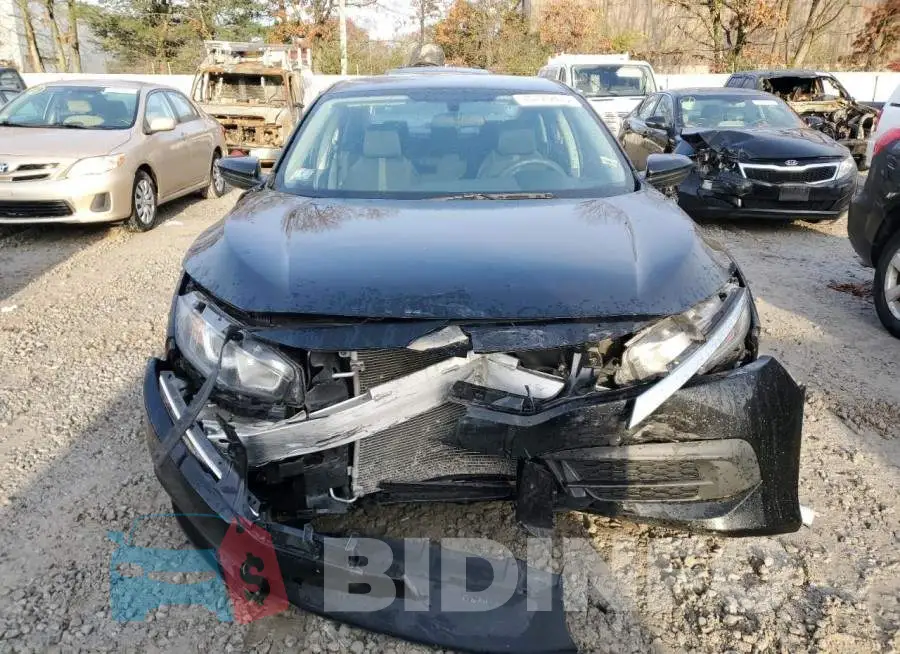 19XFC2F58GE246831 Photo# 5