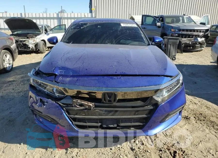 1HGCV2F33KA008667 Photo# 5