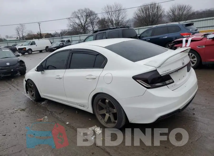 2HGFB6E50FH704233 Photo# 2