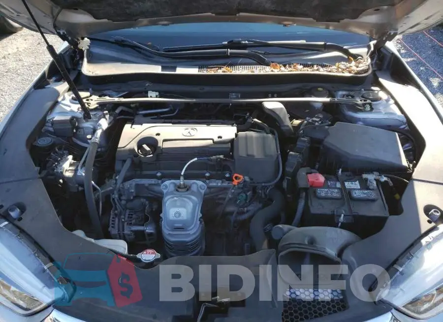 19UUB1F37JA009780 Photo# 11