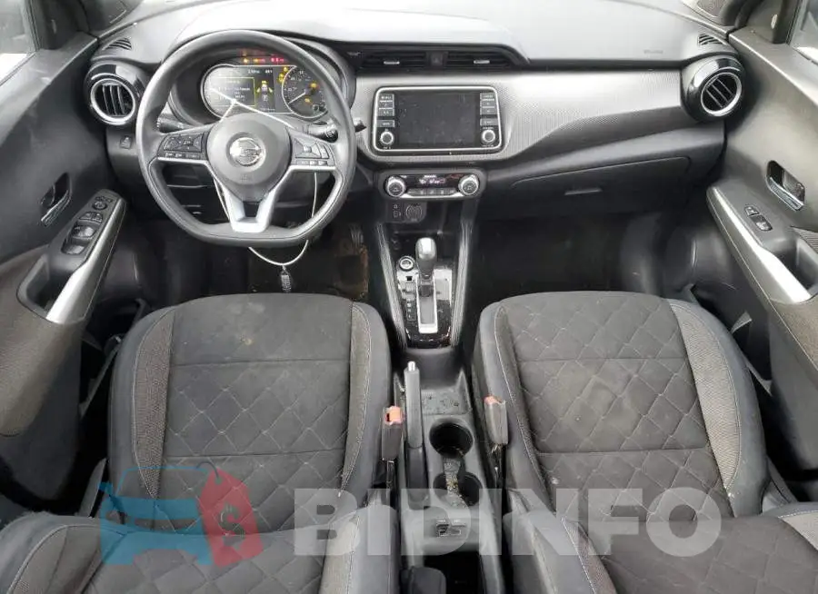 3N1CP5CU2JL520549 Photo# 8