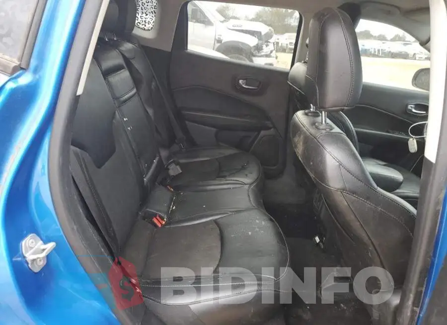 3C4NJCBB1KT743386 Photo# 11