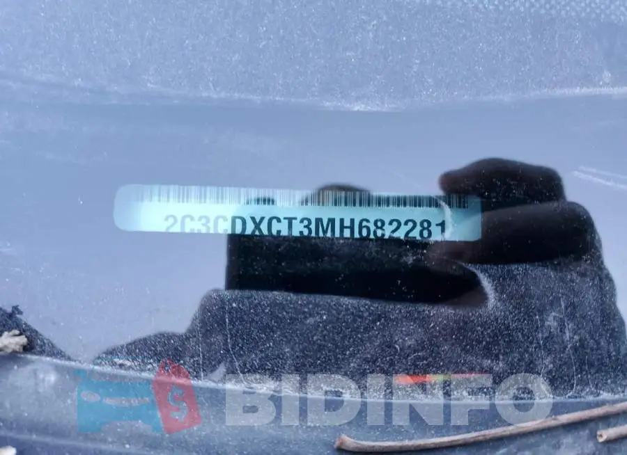 2C3CDXCT3MH682281 Photo# 12