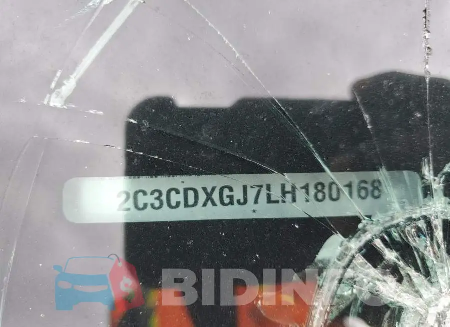 2C3CDXGJ7LH180168 Photo# 12