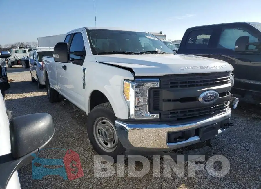1FT7X2A63HEF51577 Photo# 4