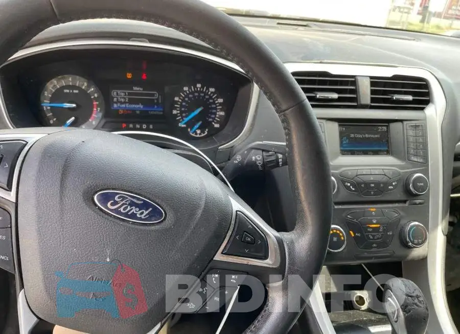 3FA6P0HD3GR390217 Photo# 9