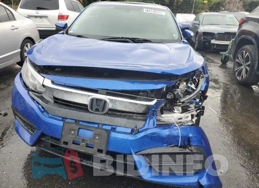 19XFC2F73HE232709 Photo# 5