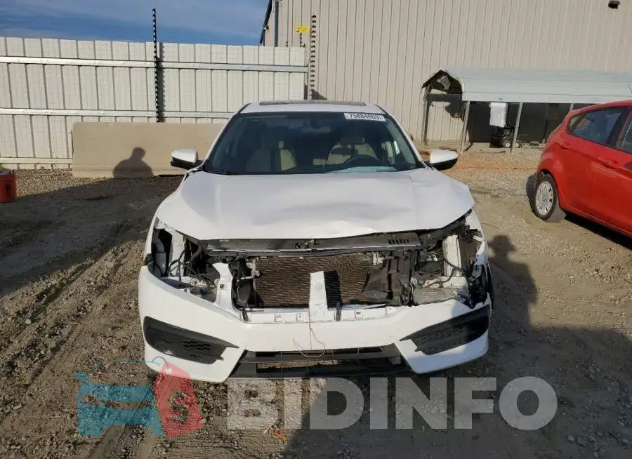 19XFC2F74HE039422 Photo# 5
