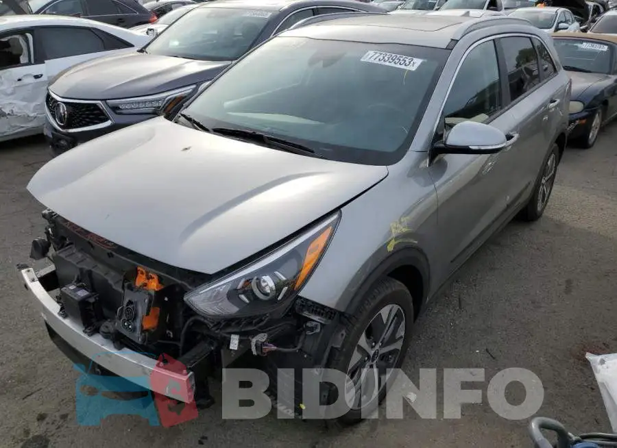 KNDCE3LG4N5142242 Photo# 1