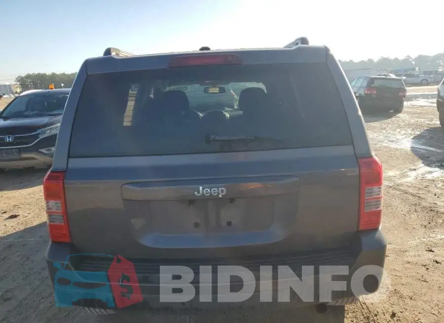 1C4NJPBB2FD399893 Photo# 6