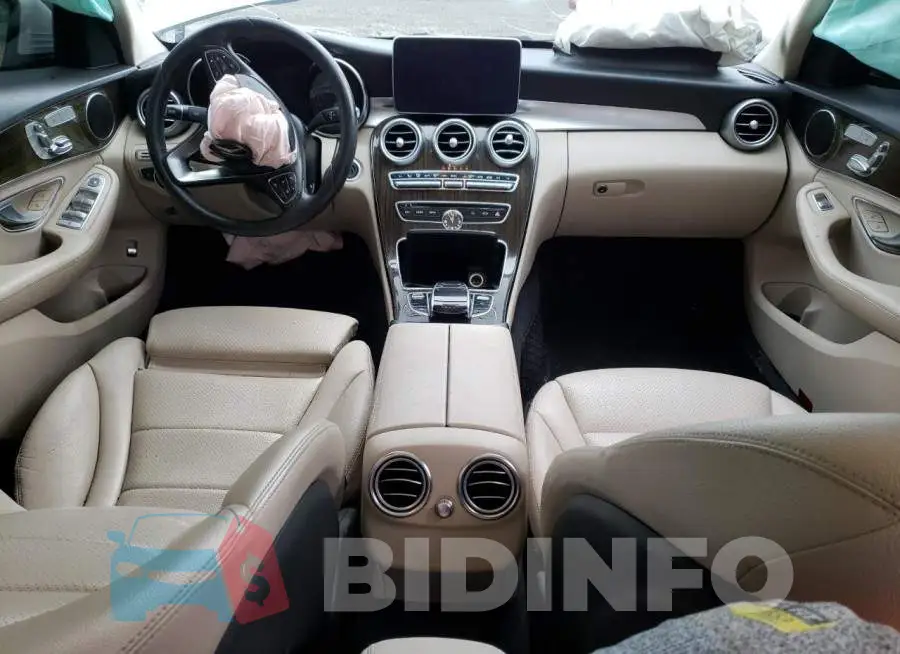 55SWF4JB9GU107977 Photo# 8