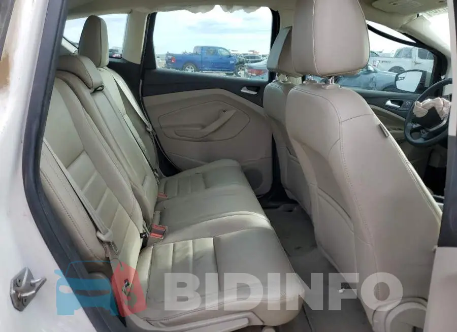 1FADP5CU4GL118950 Photo# 10