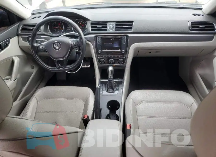 1VWDT7A30HC044677 Photo# 8