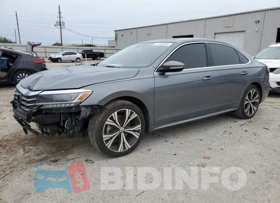 1VWSA7A36MC018043 Photo# 1