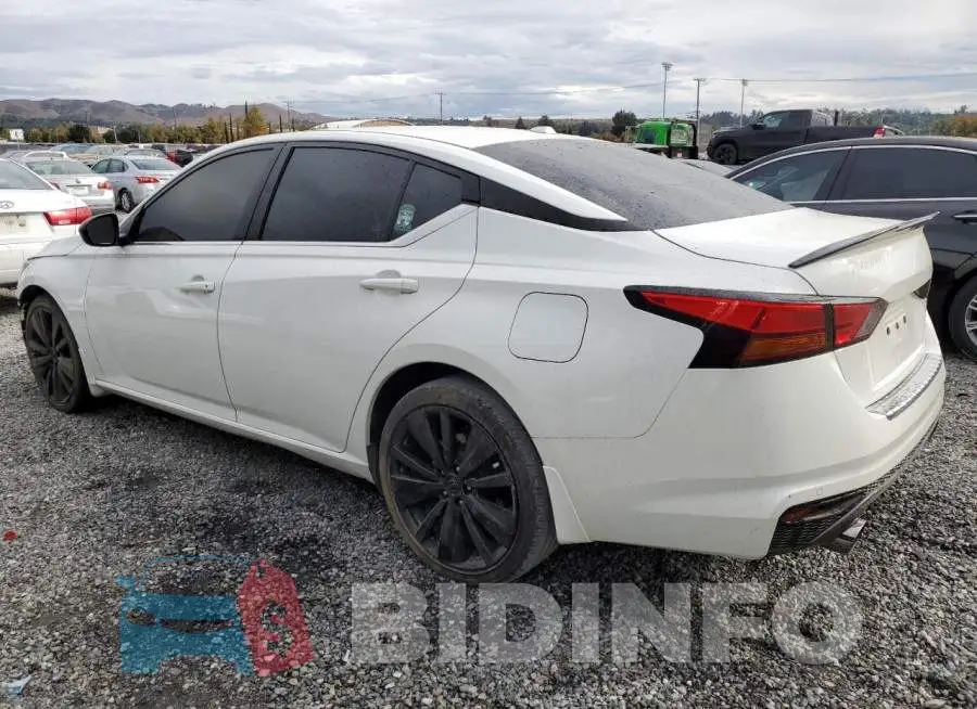 1N4BL4CV5NN302074 Photo# 2