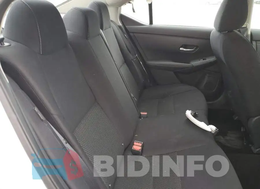 3N1AB8BV2NY240186 Photo# 10