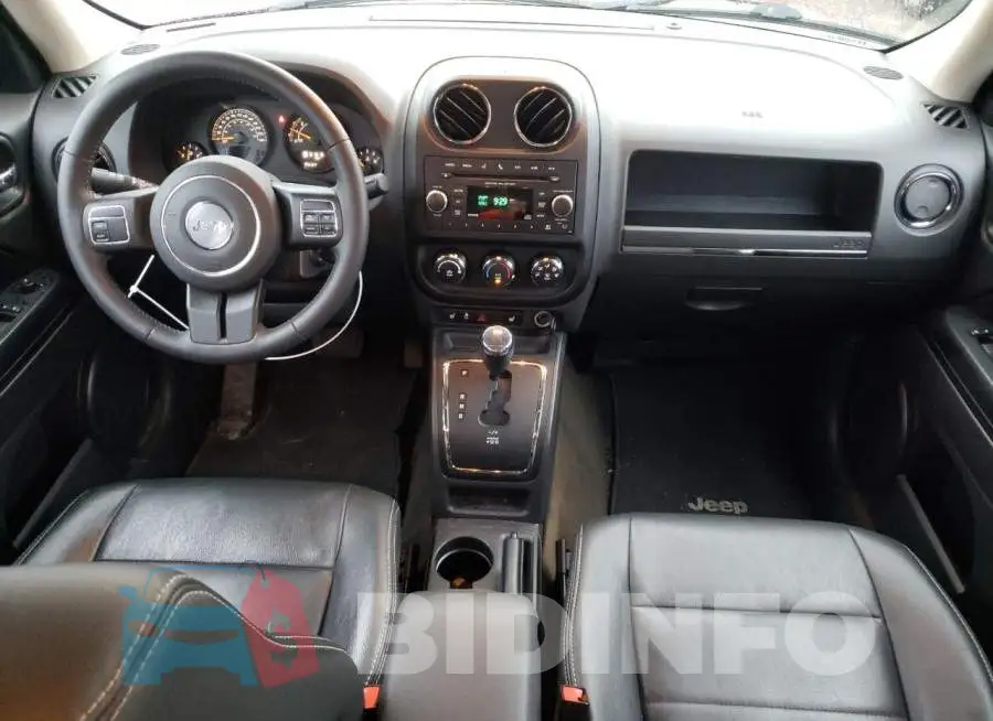 1C4NJRAB7HD171517 Photo# 8