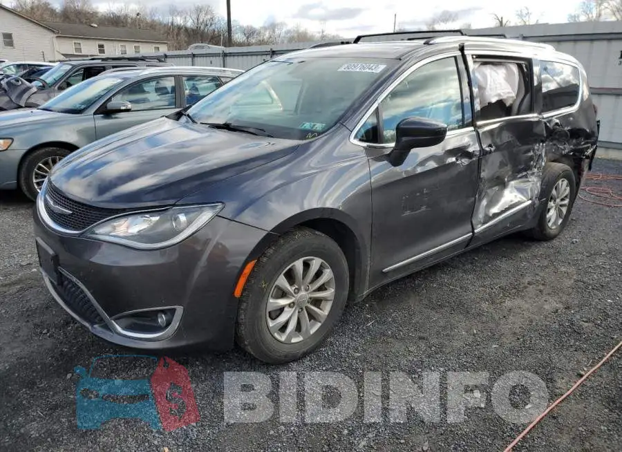 2C4RC1BG4JR204614 Photo# 1