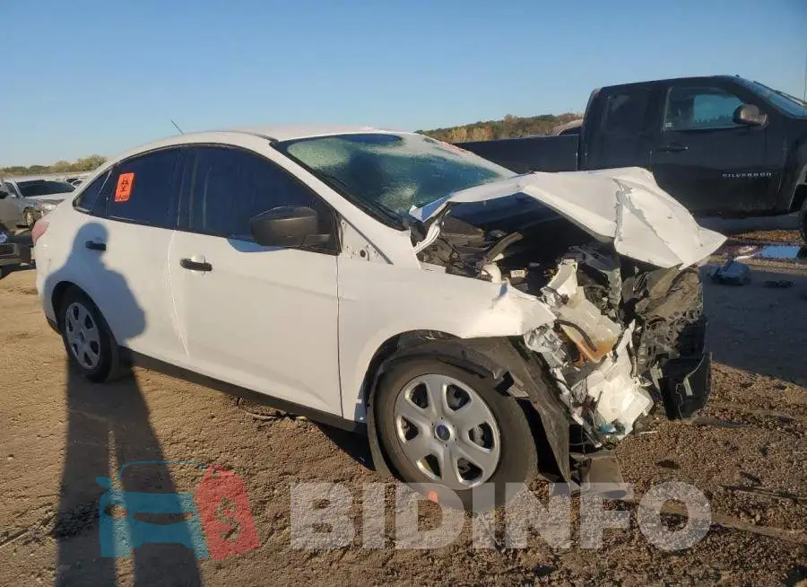 1FADP3E27GL221313 Photo# 4